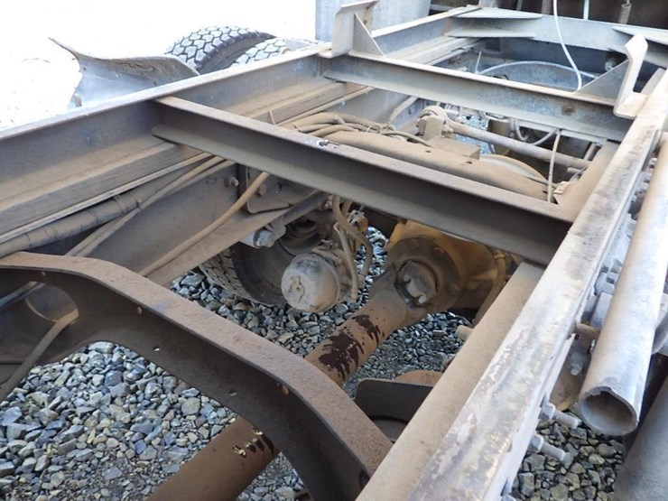 1997-ford-l8513-image-14