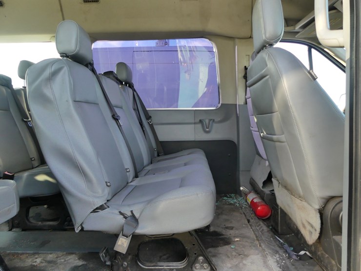 2017-ford-transit-image-8