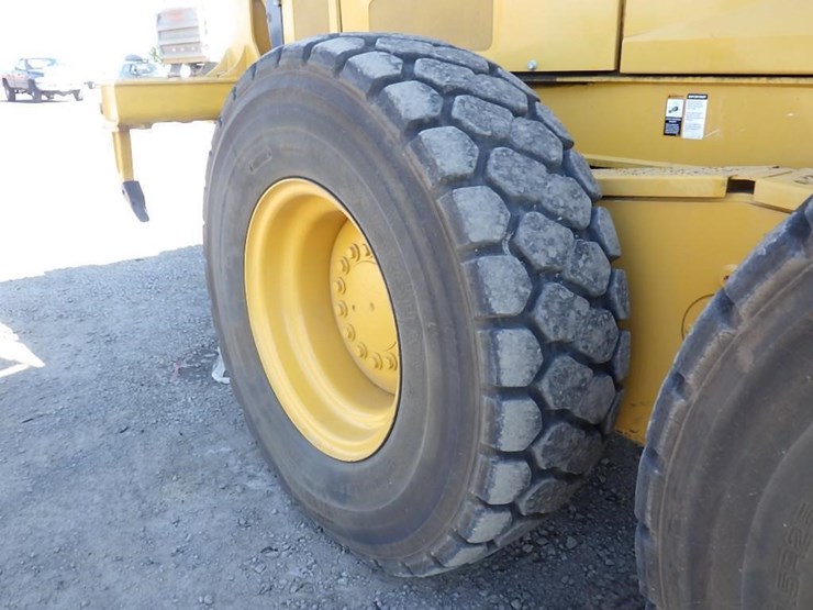 2012-deere-672gp-image-21