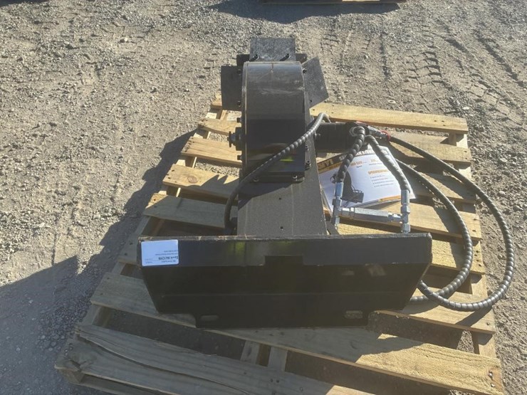 giyi-skid-steer-stump-grinder-image-2