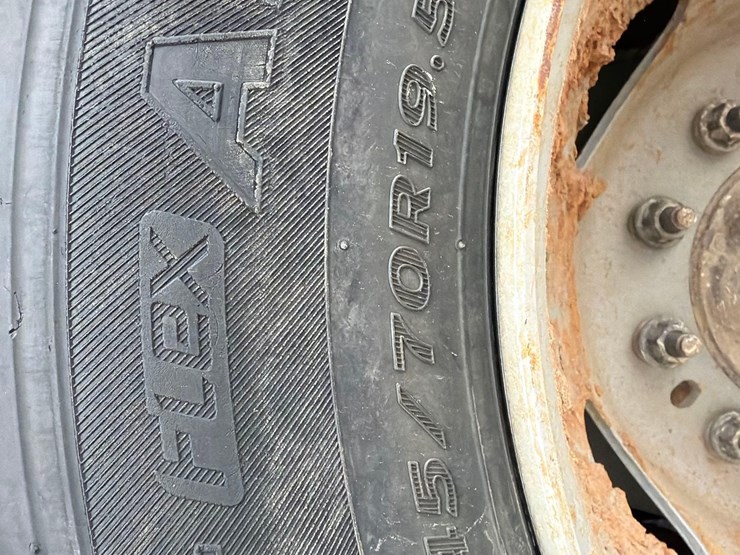 2019-ford-f550-image-16