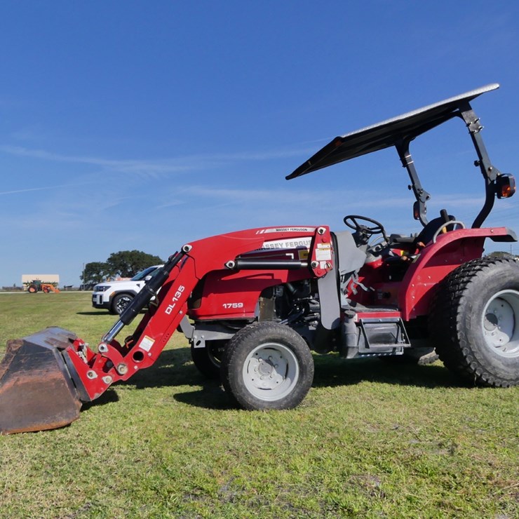 MASSEY-FERGUSON 1759