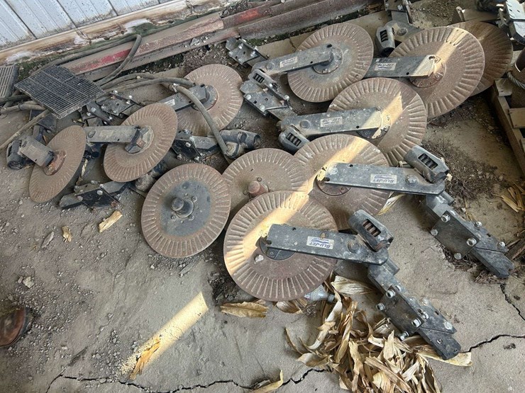 13-blue-jet-coulters-and-15-sealers-image-4