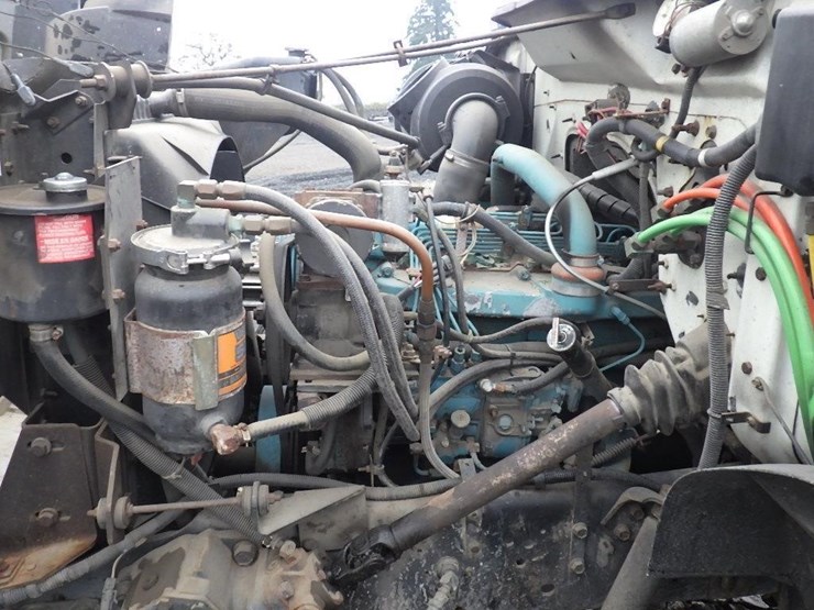 1992-international-4900-image-14