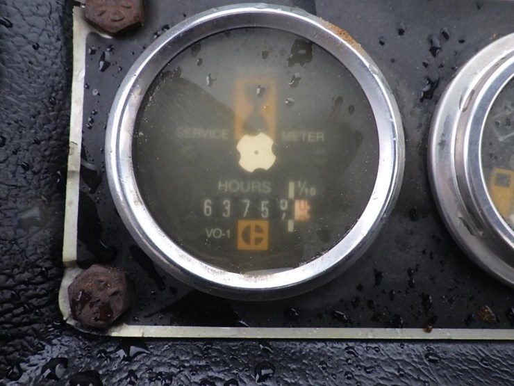 caterpillar-v330b-image-30