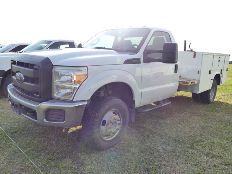 2015-ford-f350-xl-image-2