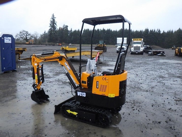 2025-vicsec-13-y-hydraulic-excavator-image-2