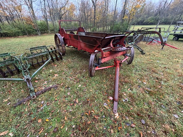 manure-spreader-image-2