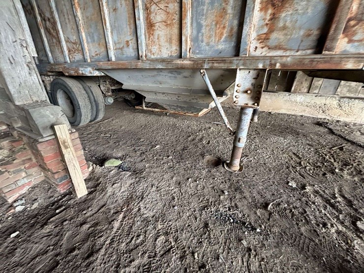 1986-fruehauf-28ft-image-8