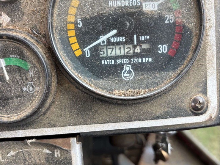 1977-white-2-155-image-14