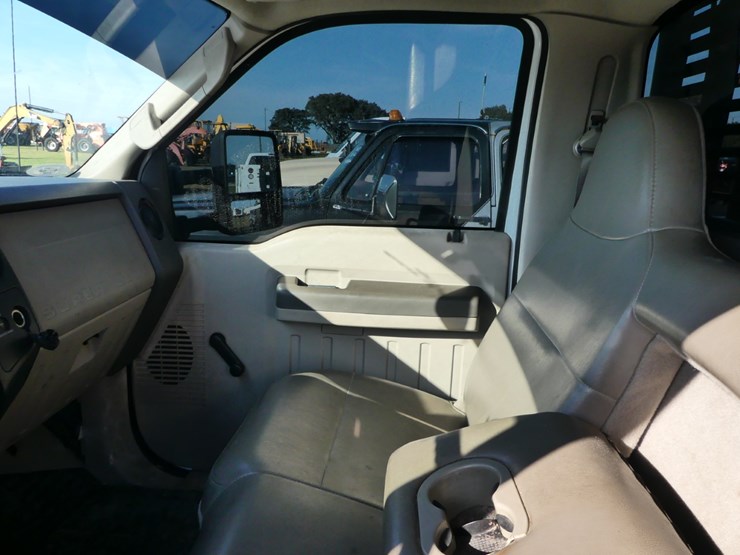 2008-ford-f250-xl-image-11