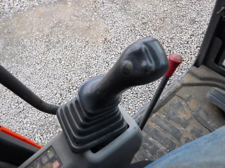 2024-doosan-dx60-9c-hydraulic-excavator-image-23