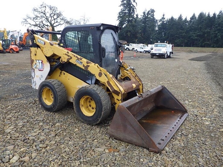 caterpillar-262d3-image-2