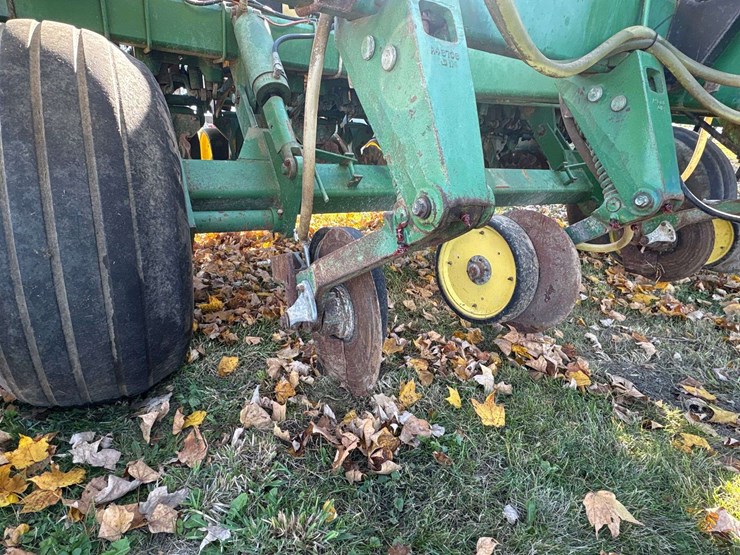 john-deere-7240-image-14