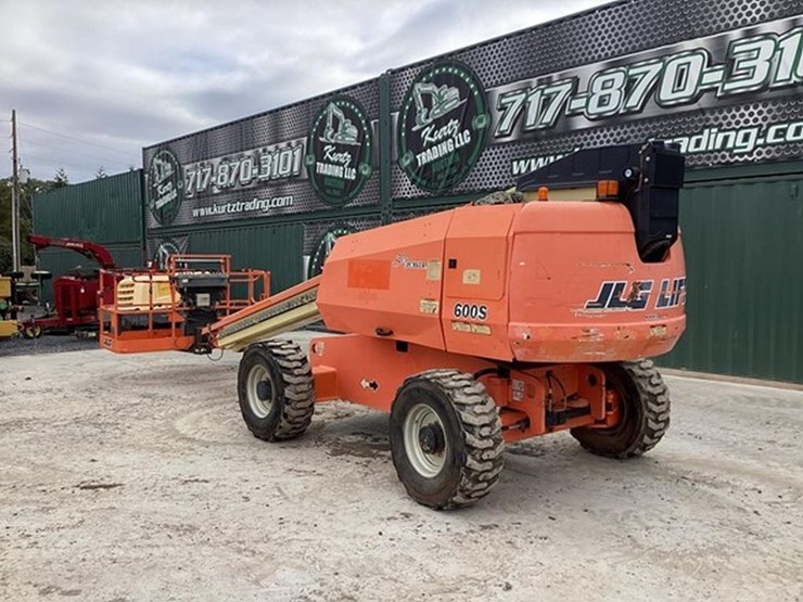 2007-jlg-600s-image-2