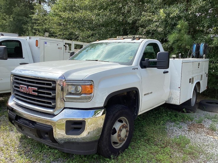 2019-gmc-3500hd-image-1