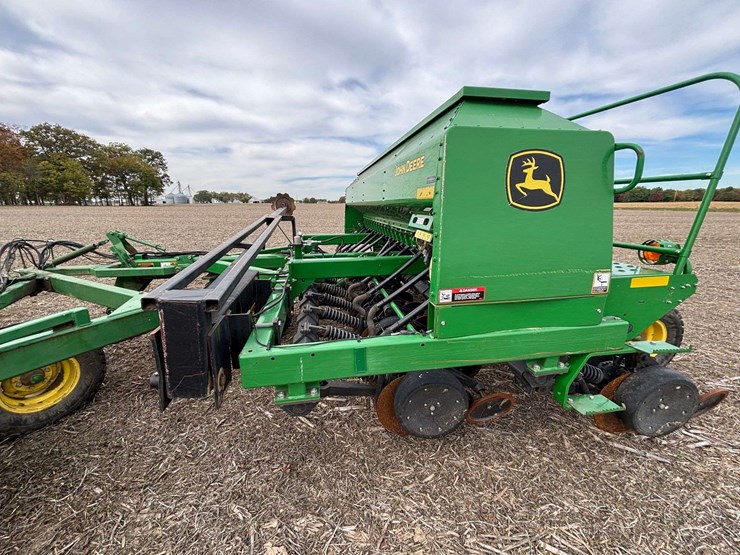 john-deere-1590-image-14
