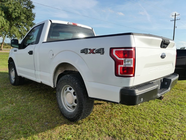 2019-ford-f150-xl-image-3