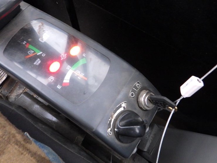 caterpillar-305.5e2-image-27