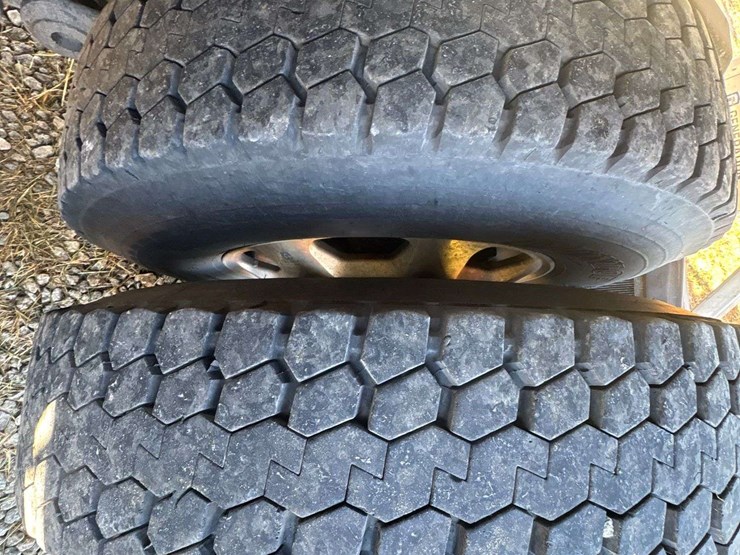 2014-kenworth-t800-image-22