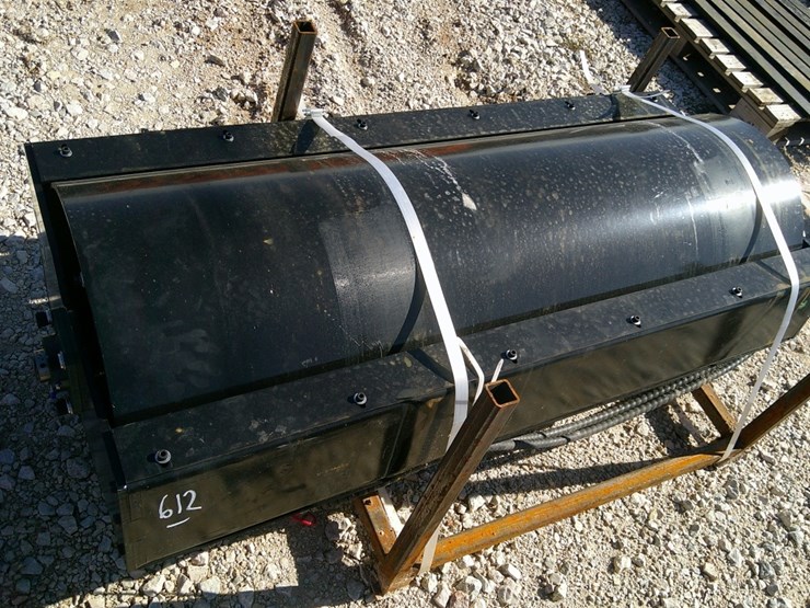 future-59"-vib-roller-f/-skid-steer-image-1