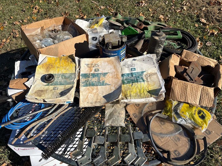 john-deere-7240-image-42