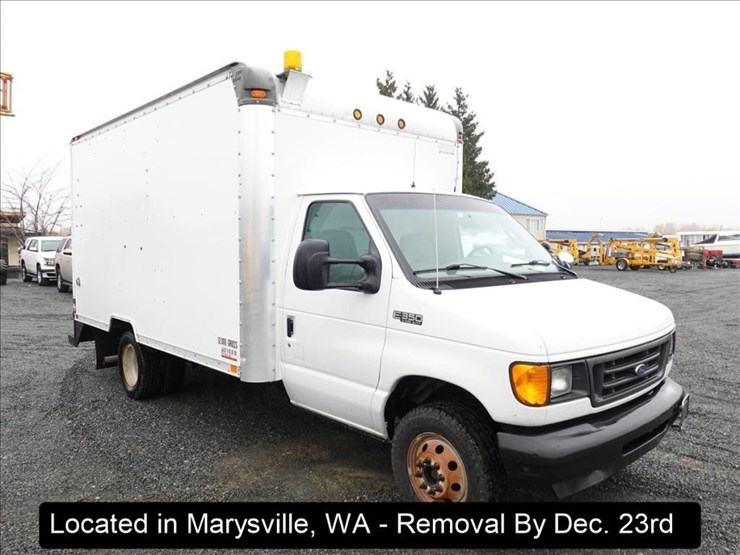 2003-ford-e350-image-12