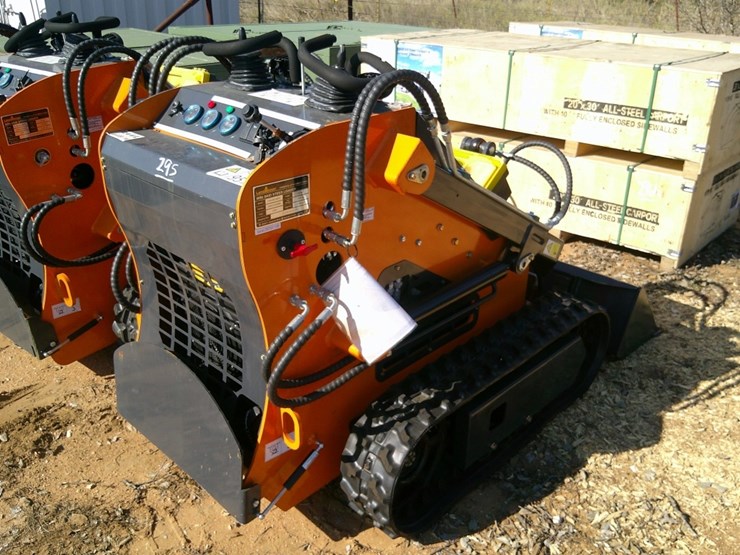 landhonor-lhrme380x1-mini-skid-steer-image-2
