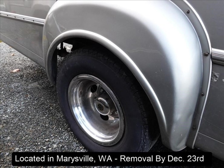 2010-ford-e350-image-12