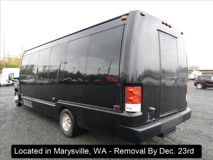 2014-ford-e550-image-14