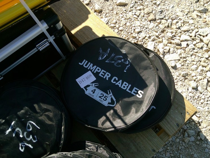set-4ga-x25ft-jumper-cables-image-1