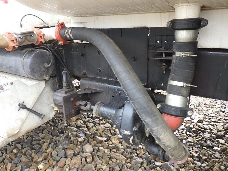 peterbilt-357-image-15