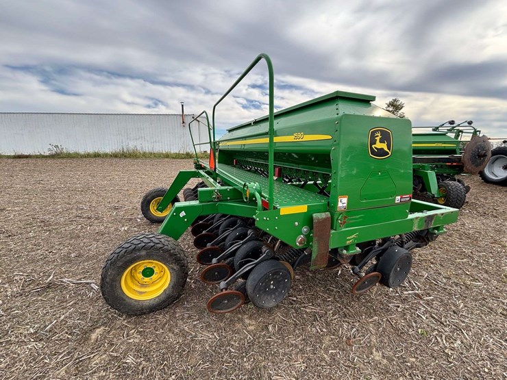 john-deere-1590-image-6