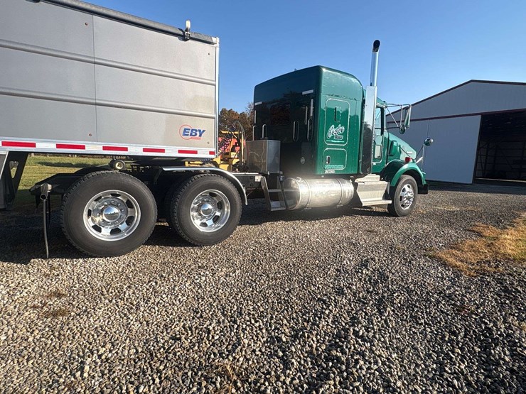 2014-kenworth-t800-image-4