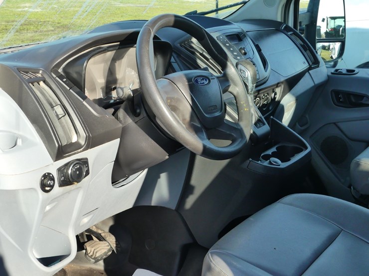 2018-ford-transit-image-13