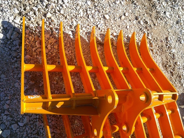 caterpillar-307-image-1