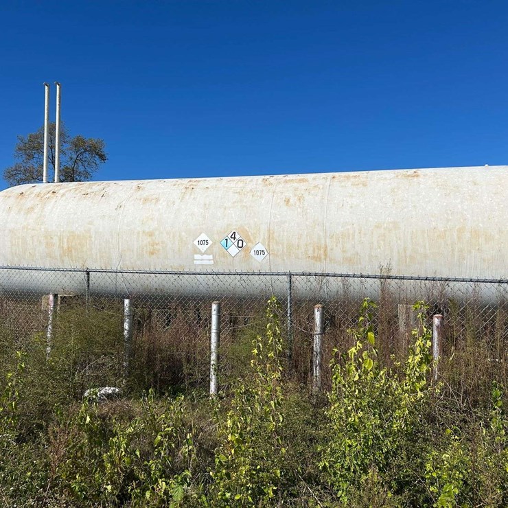 25000 Gallon Propane Tank