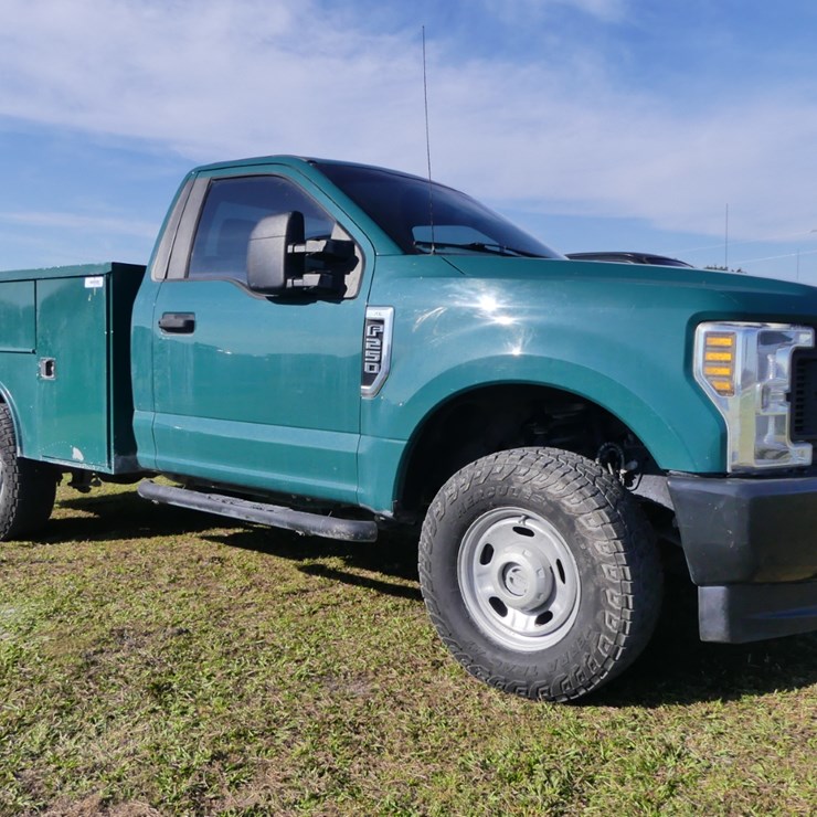 2019 FORD F250 XL