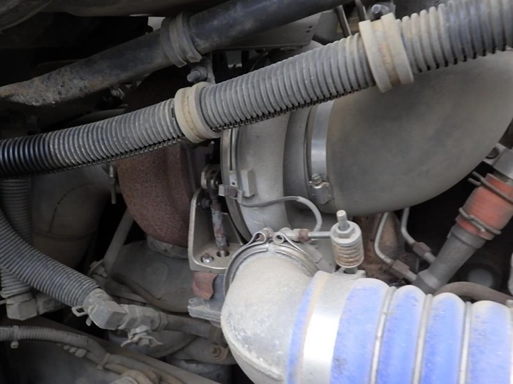 2005-freightliner-columbia-t/a-truck-tractor-image-16