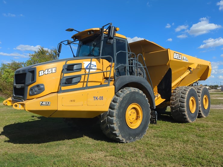 2022-bell-b45e-image-2