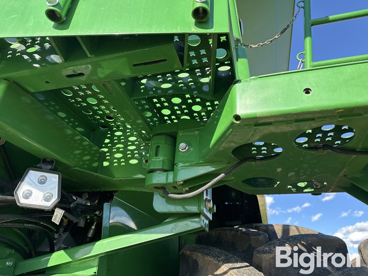 john-deere-s780-image-12