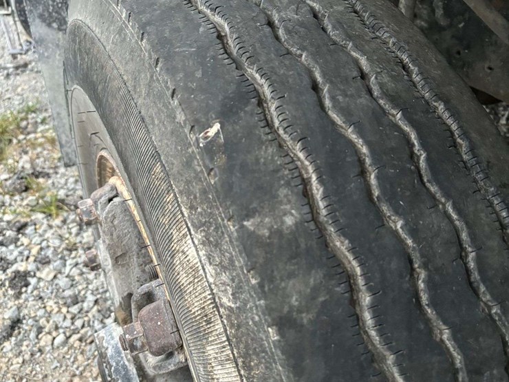 1985-international-s2500-image-7