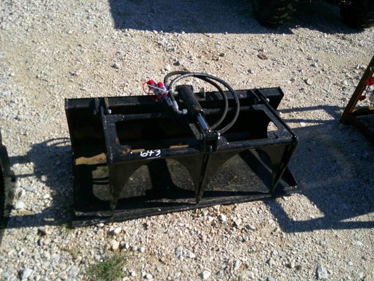 future-plate-grabber-f/-mini-skid-steer-image-1