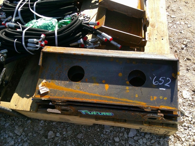 (1)-dingo-plate-image-1