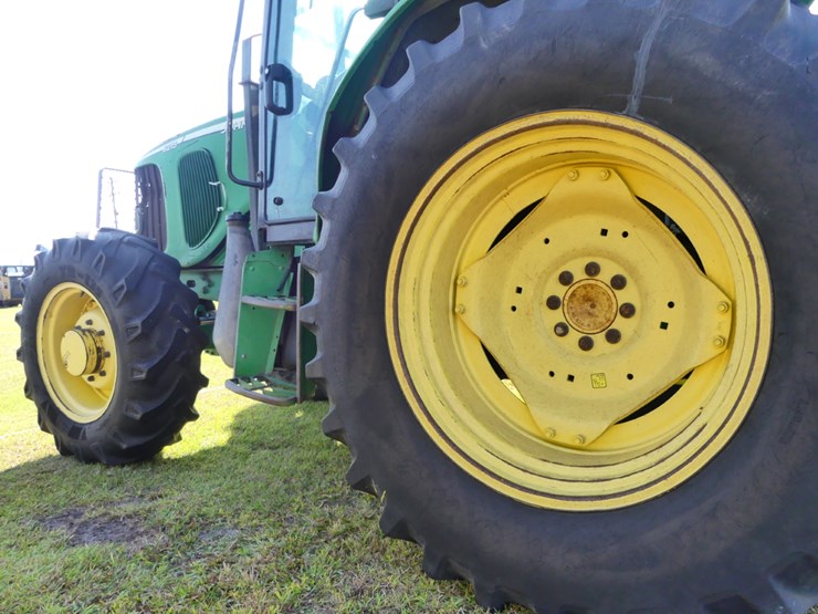 john-deere-6125-image-9