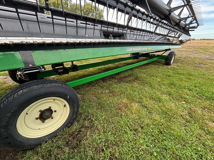 2012-massey-ferguson-35ft-grain-platform-w/-header-cart-image-11