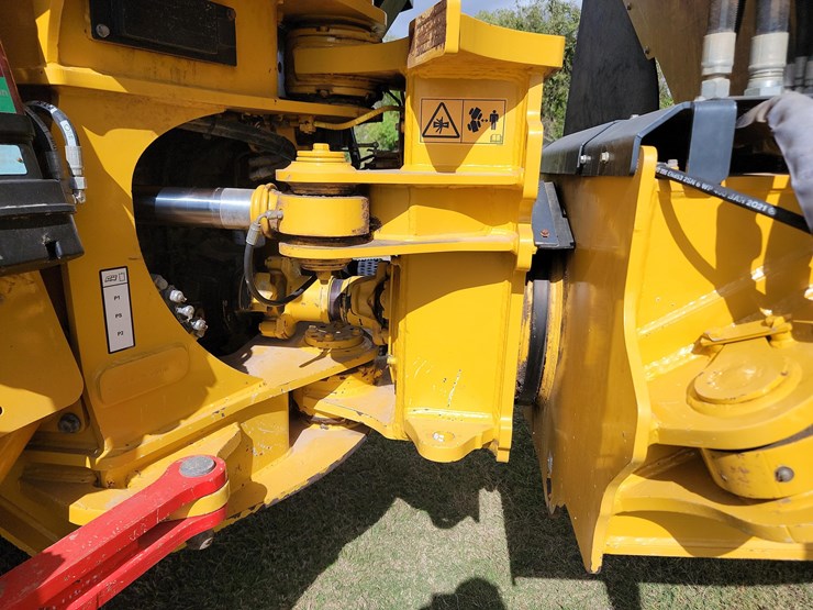 2022-bell-b45e-image-8