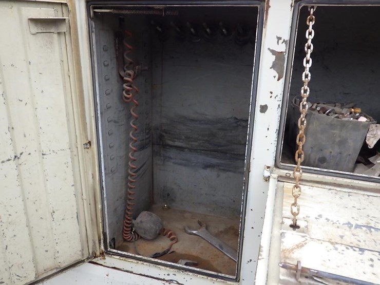 international-4700-image-9