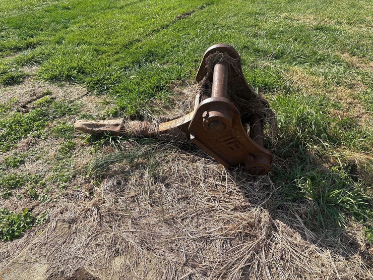 deere-230-lc-image-9