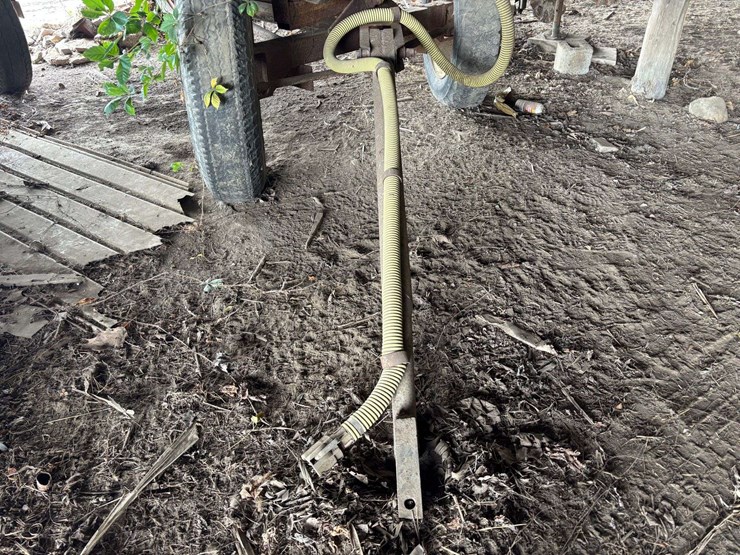 stainless-steel-nurse-tank-on-running-gear-image-5